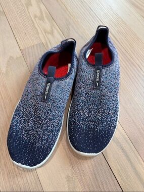 Speedo Navy & Pink Knit Slip-On Water Shoes - Women’s - Size US 7